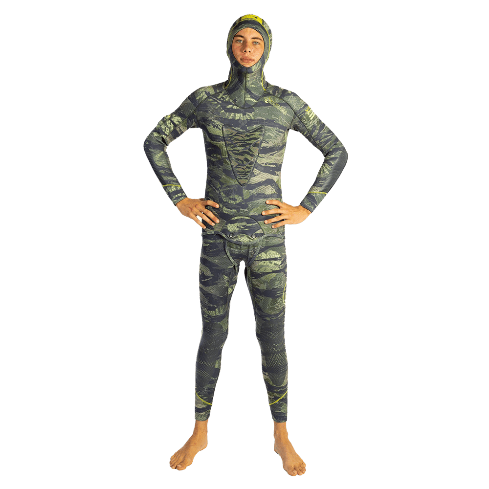 Muta Tropicam Spearfishing - Man